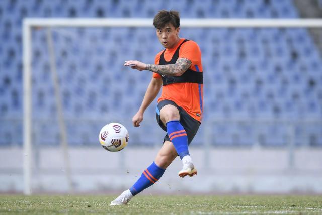 开云体育APP下载-山东泰山官宣石柯正式加盟 1年合约+4年续约条款